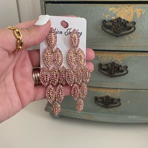 Beautiful fashion dangling earrings.
